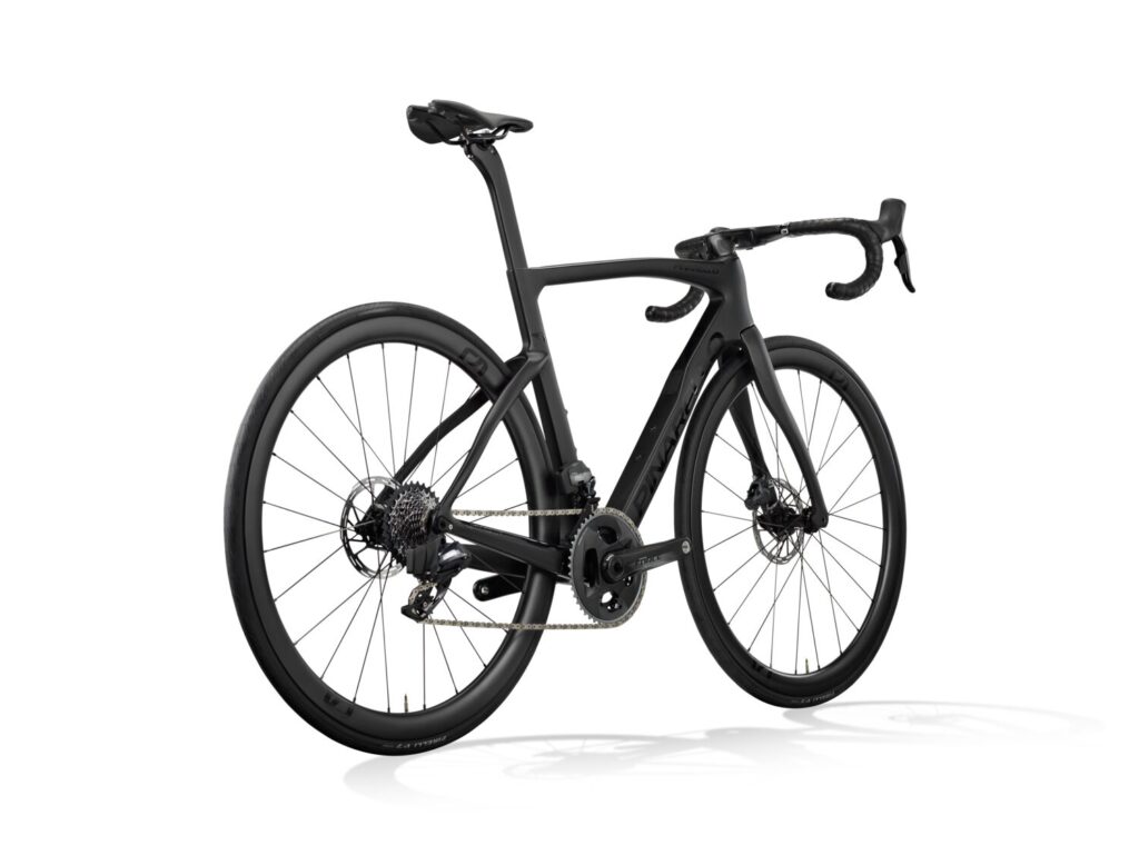 pinarello-P23_F_D102_FORCE_ULTRAFAST-funbike2.Jpg